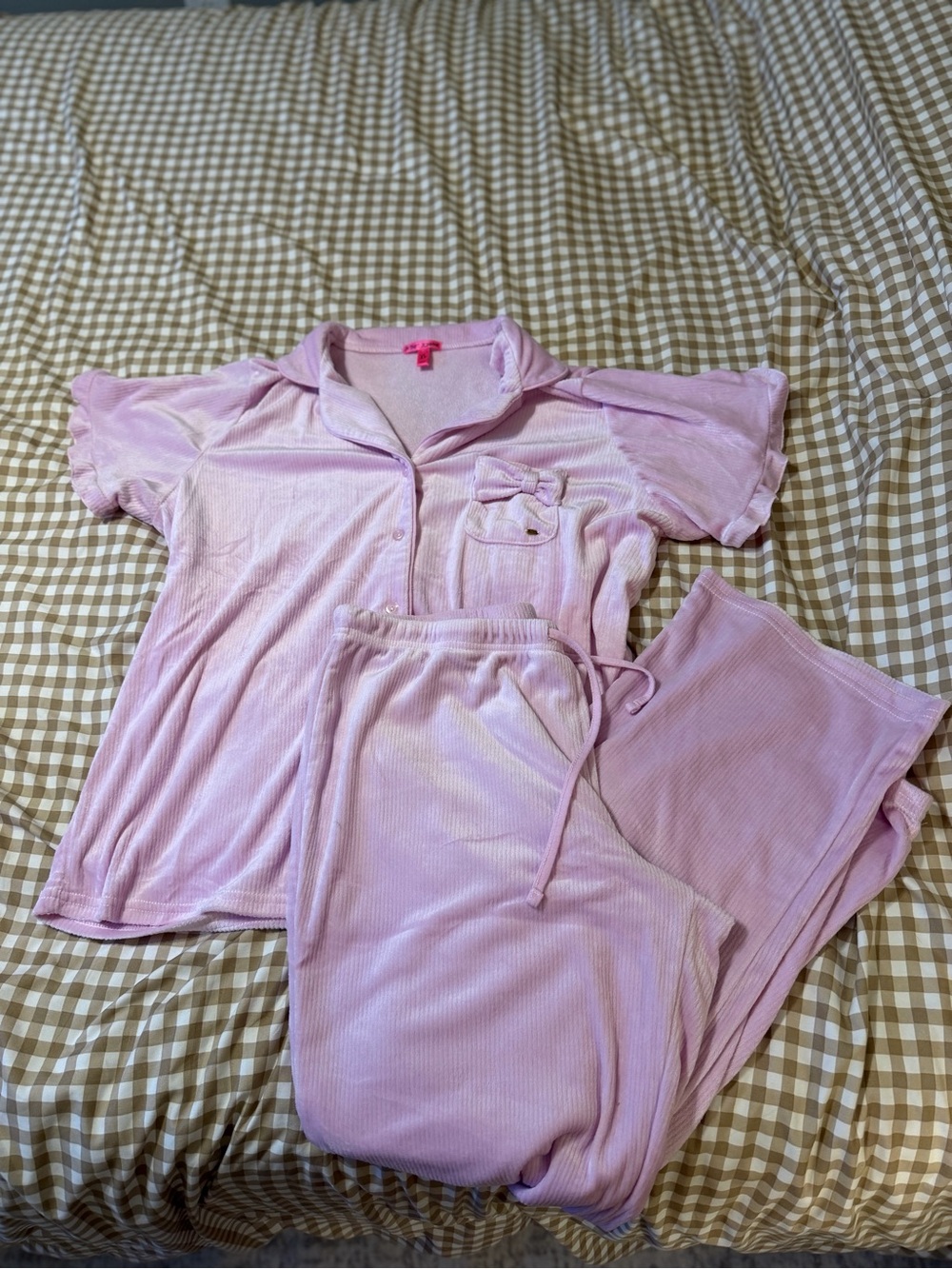 Betsey Johnson Pink Ribbed Two-Piece Pajama Set with Bow Pocket